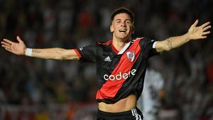 Así juega Mastantuono, la joya que enamora a Argentina