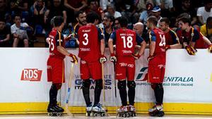 Cabestany dando instrucciones a sus jugadores