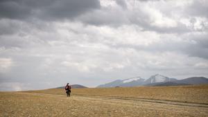 Una imagen del viaje y de las imponentes montañas de Altai, situadas en Mongolia y Rusia