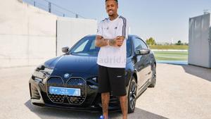 Los nuevos cochazos de los jugadores del Real Madrid
