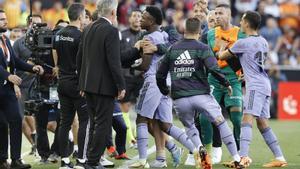 Los momentos de más tensión de Vinicius en Mestalla