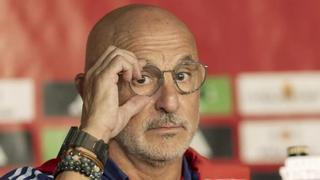 De la Fuente se harta de su situación contractual: "No sé si con Luis Enrique hubiera pasado lo mismo"