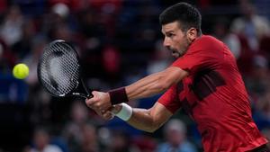 Djokovic, en su duelo de semifinales ante Fritz en Shangái