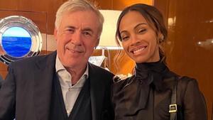 Carlo Ancelotti, junto a Zoe Saldaña