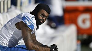 La NFL suspendió este lunes por ocho partidos a Cameron Sutton, esquinero de los Pittsburgh Steelers, por violar la política de conducta personal de la liga en un caso de violencia doméstica que data de marzo pasado